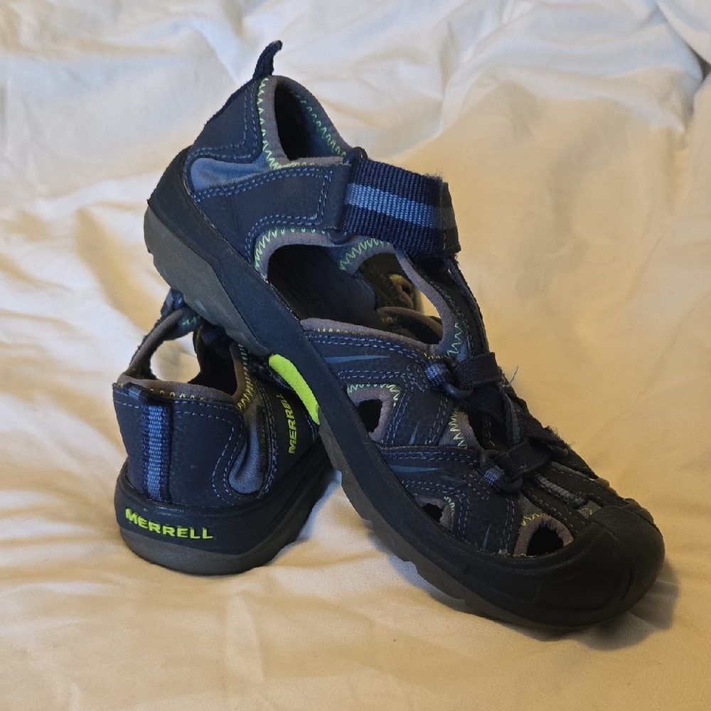 Merrell Blue and Green Outdoor Sandals with Rugged Design
